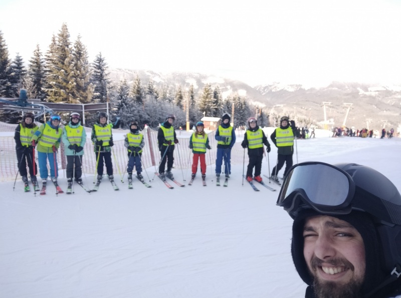 zacal_jsem_ucit_na_plnej_a_rovnou_lyzak